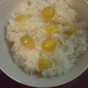 秋の味覚を満喫！　銀杏ご飯